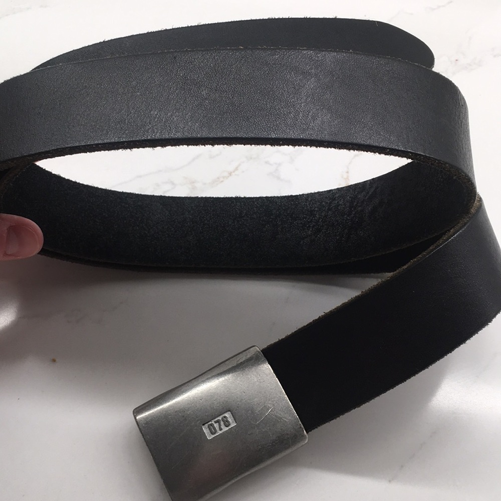 Banana republic black leather belt